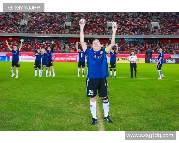 足球明星璀璨瞬间展现魅力与风采的绝美图片合集