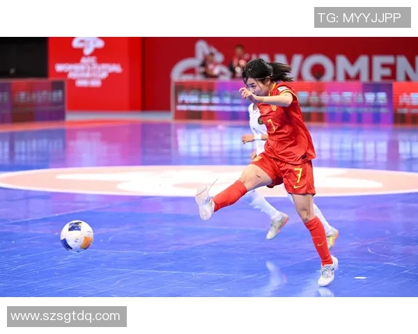 足球明星齐聚五人制足球赛场展现技艺与激情的精彩对决